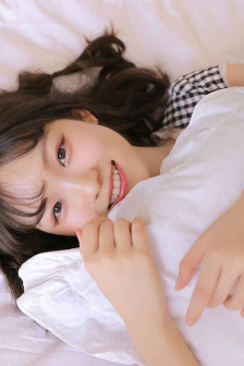美女试穿各种比基尼